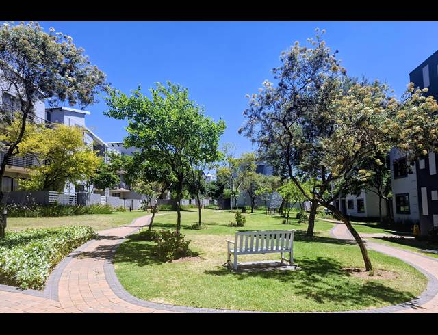 2 BEDROOM APARTMENT FOR SALE IN FOURWAYS
